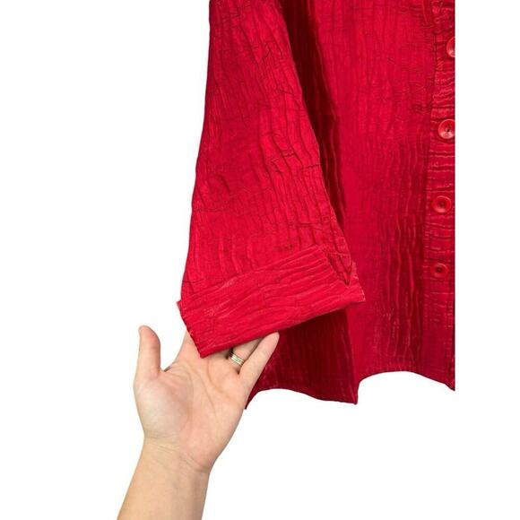 Draper’s And Damon’s Red Crinkle Shimmer Button Up Top Womens Size 1XL - Picture 3 of 7
